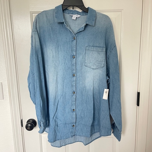 Old Navy Tops - Old Navy Boyfriend Shirt L Tall